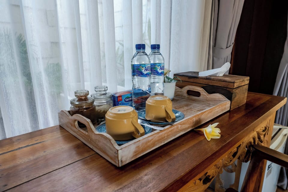 Deluxe Double Room, Pool View | Free WiFi, bed sheets