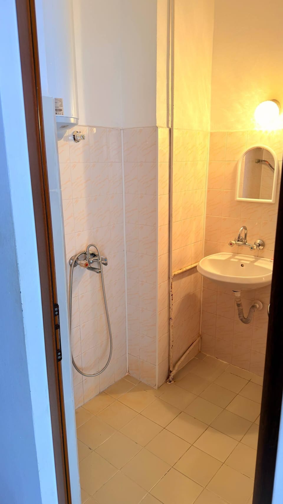 Standard Triple Room, Courtyard View | Bathroom | Shower, eco-friendly toiletries, towels, soap
