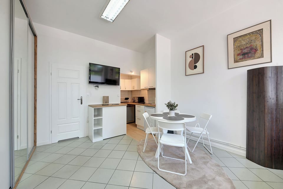 Studio | Iron/ironing board, free WiFi