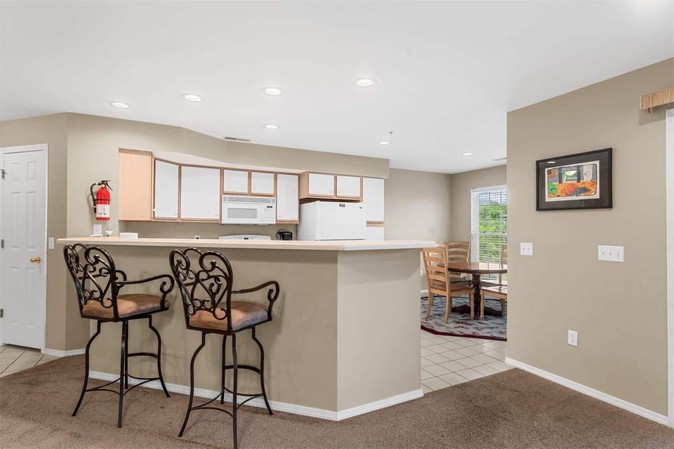 Condo, Multiple Beds (The Shoreline Suite) | Private kitchen