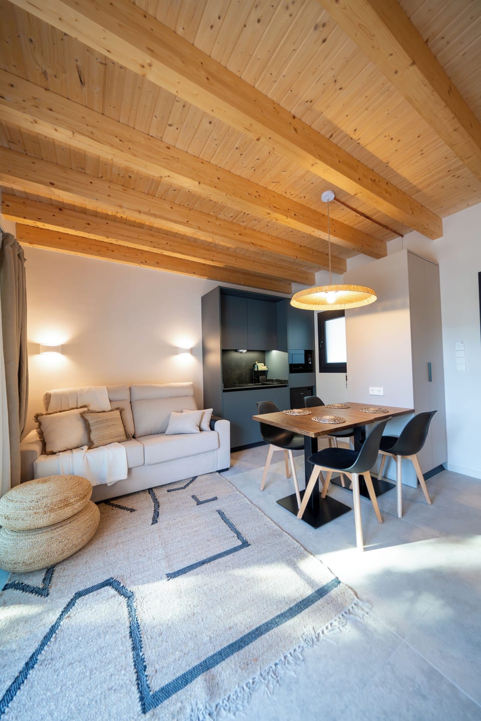Cottage, Mountain View | Living area | LCD TV