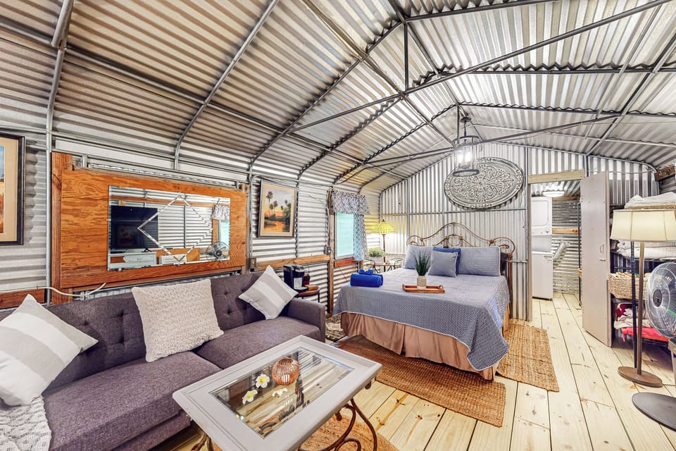 House (1 Bedroom) | Interior