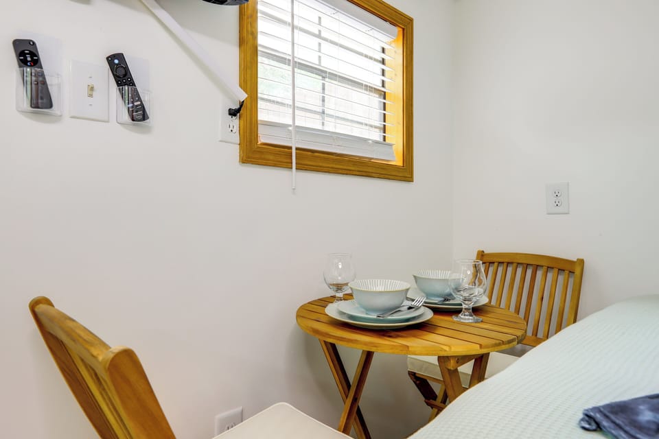 Apartment (0 Bedroom) | Interior