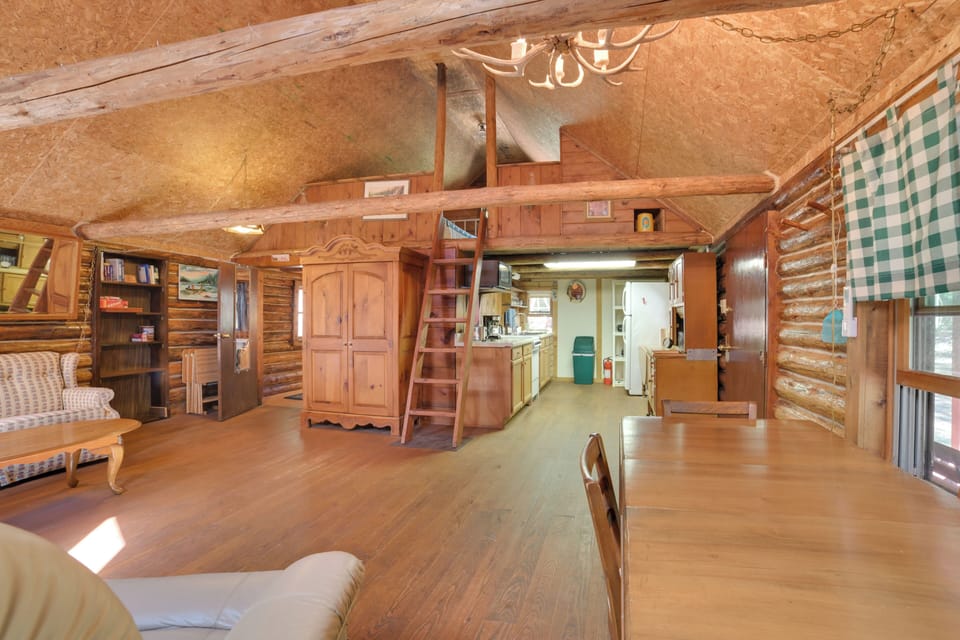 House (1 Bedroom) | Interior