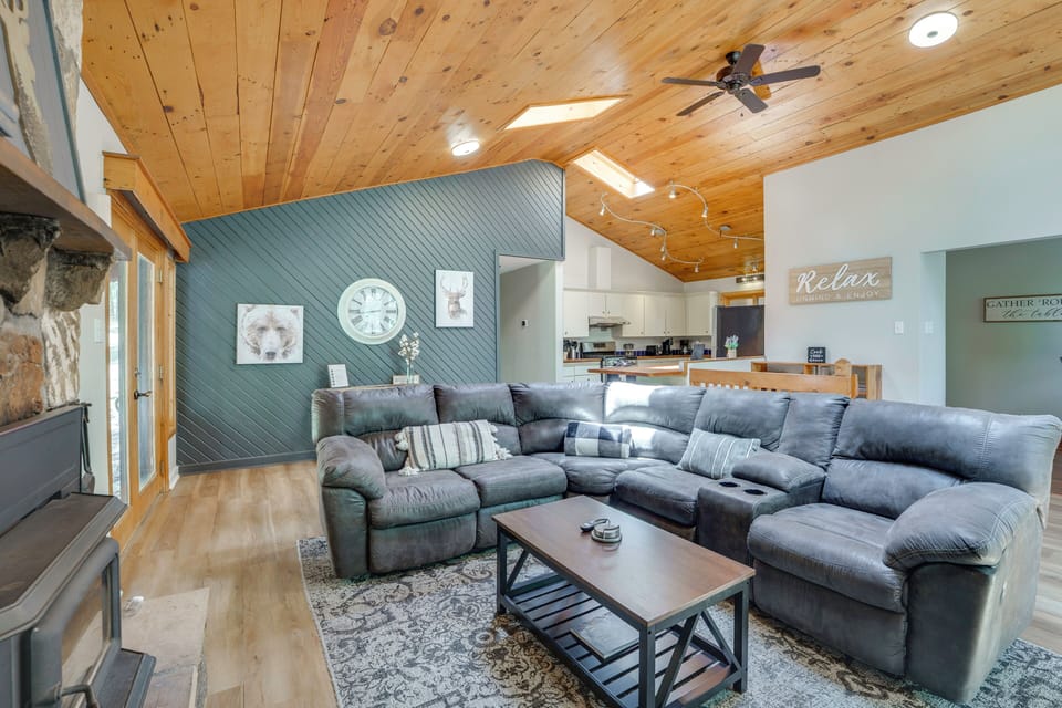 House (3 Bedrooms) | Front of property