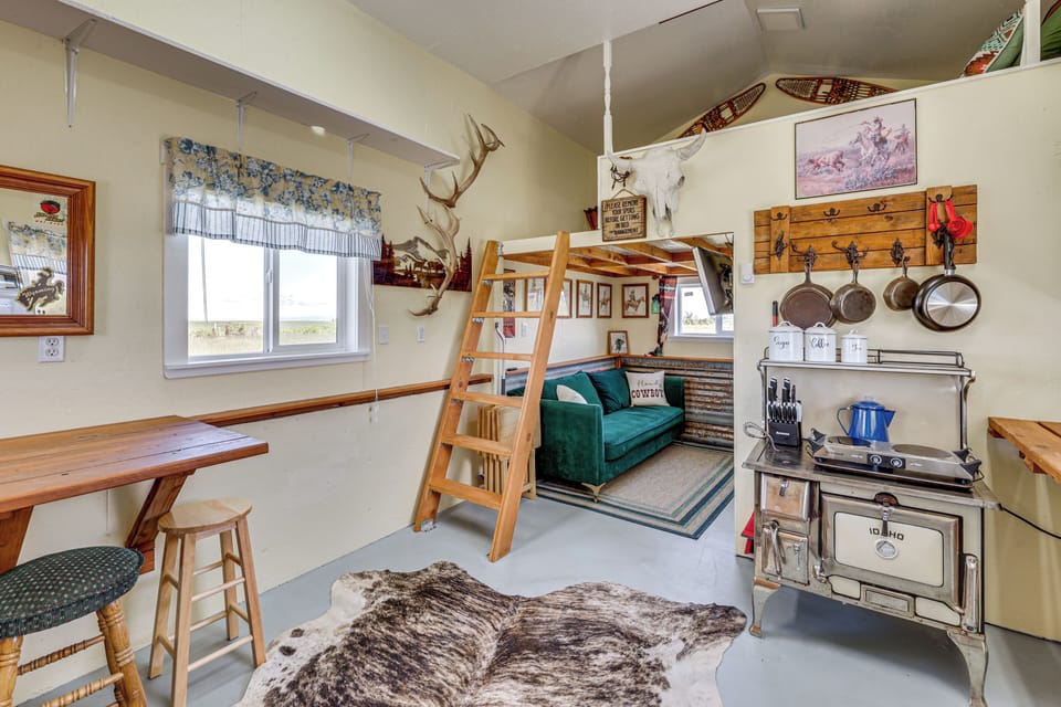House (1 Bedroom) | Interior