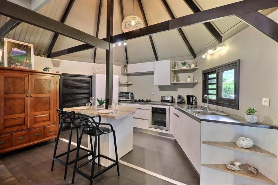 Comfort Villa, Sea View | Private kitchen | Espresso maker, coffee/tea maker, electric kettle, toaster