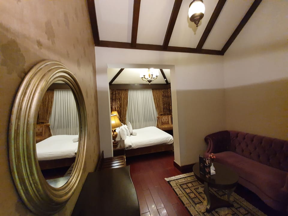 Premium bedding, pillowtop beds, minibar, in-room safe