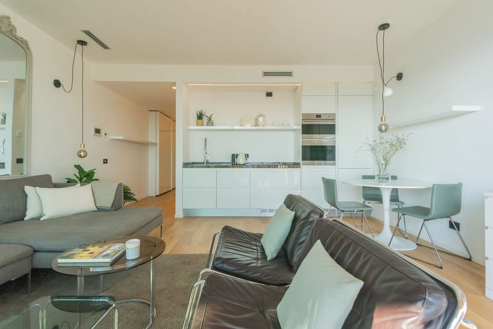 Apartment (1 Bedroom) | Living area | 32-inch TV with cable channels
