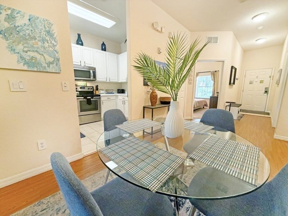 Condo, 3 Bedrooms | Dining