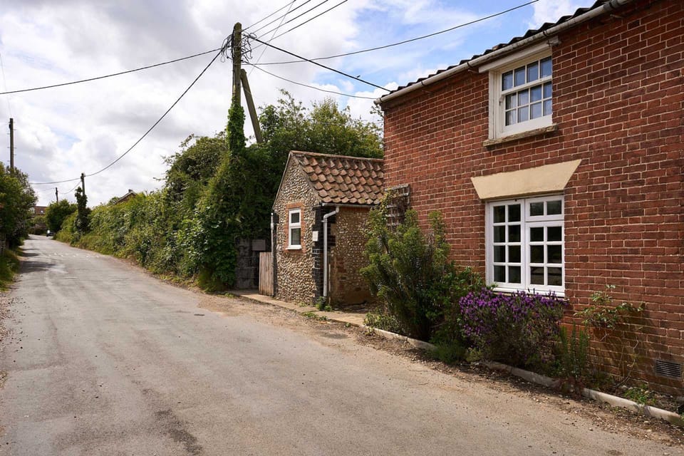 House | 3 bedrooms, high-speed internet