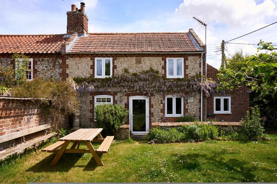 House | 3 bedrooms, high-speed internet