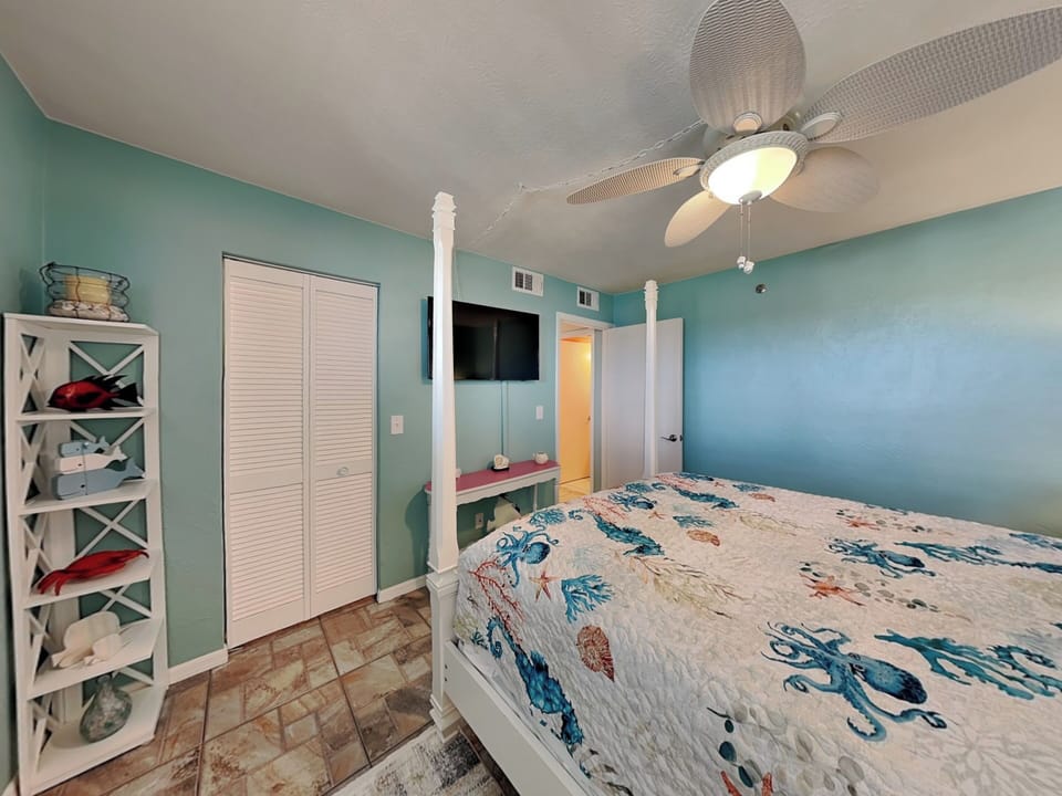 Oceanside Retreat 805 - Second Bedroom, TV