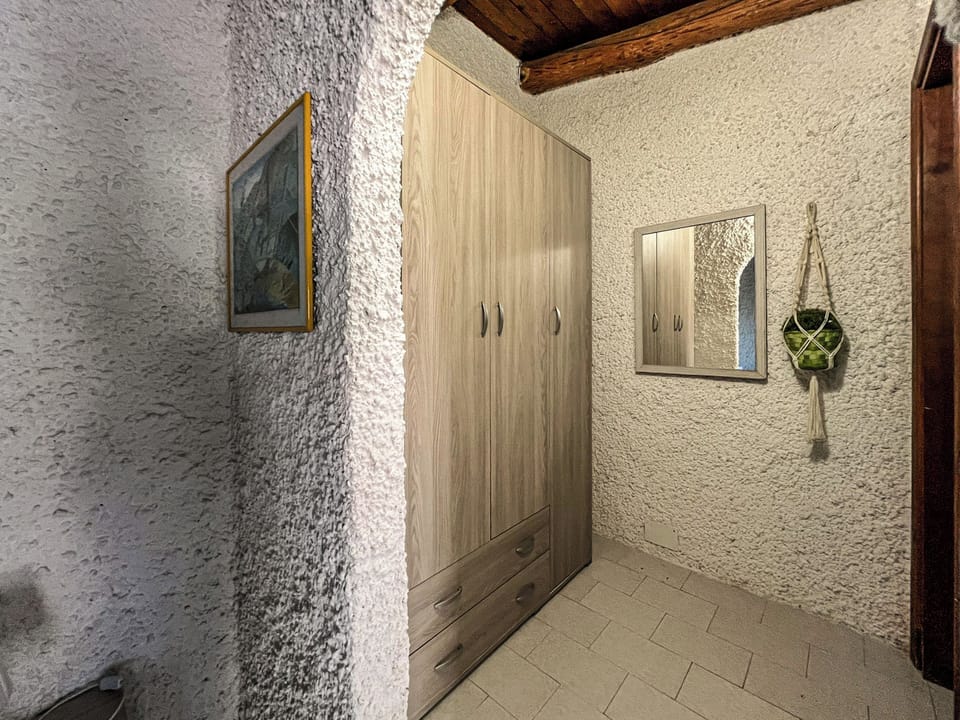 Studio, Patio, Garden View | Interior