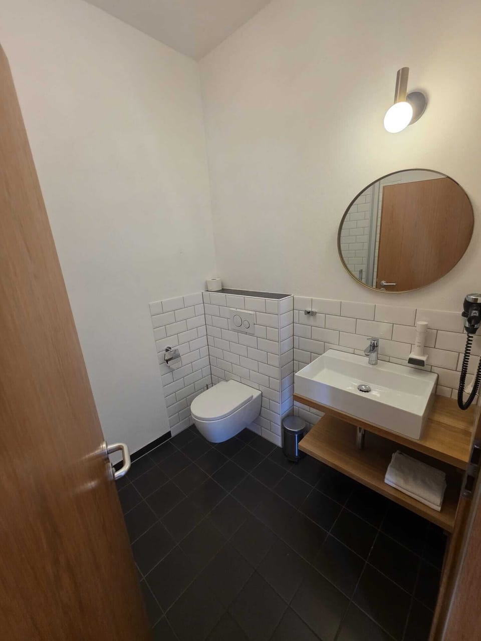 Double Room, Balcony, River View | Bathroom