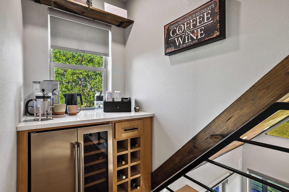 Green Wei Ranch does coffee and wine right. Everything steps from the bed.