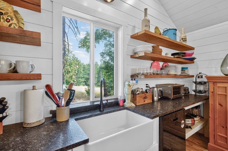 Kitchen | Farmhouse Sink | Open Shelving & Scenic View