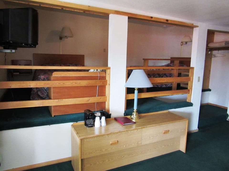 Standard Room, Multiple Beds | Cribs/infant beds, rollaway beds, free WiFi, bed sheets