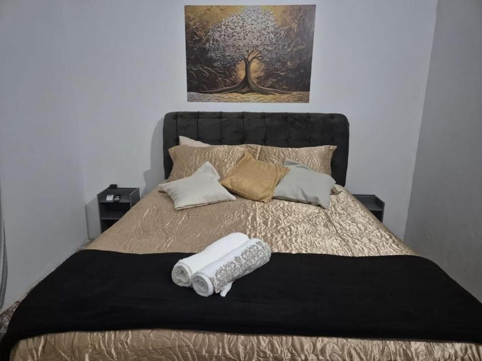 Deluxe Suite | Free WiFi