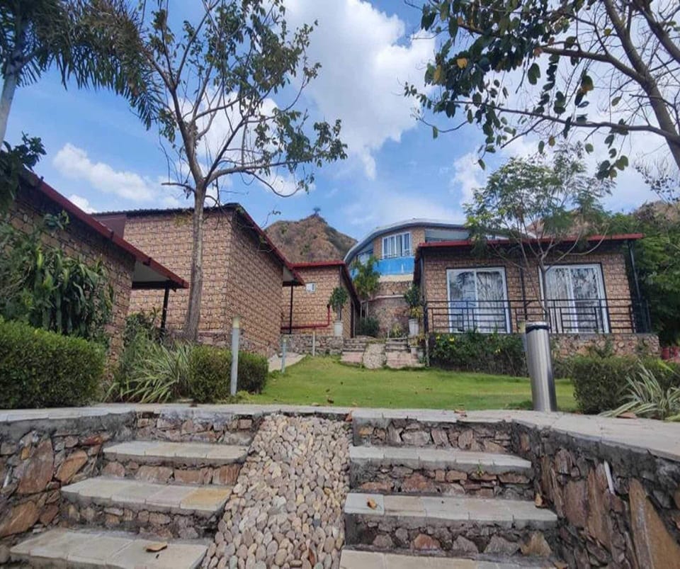 House | Property grounds