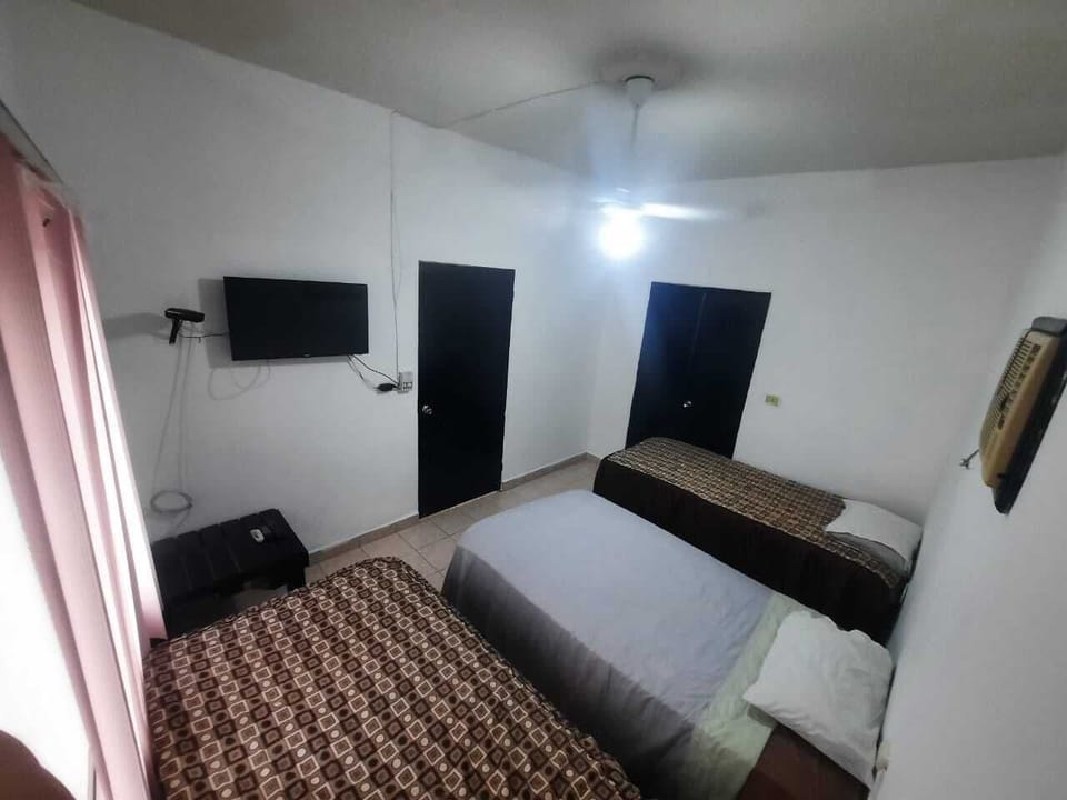 House | WiFi (free)