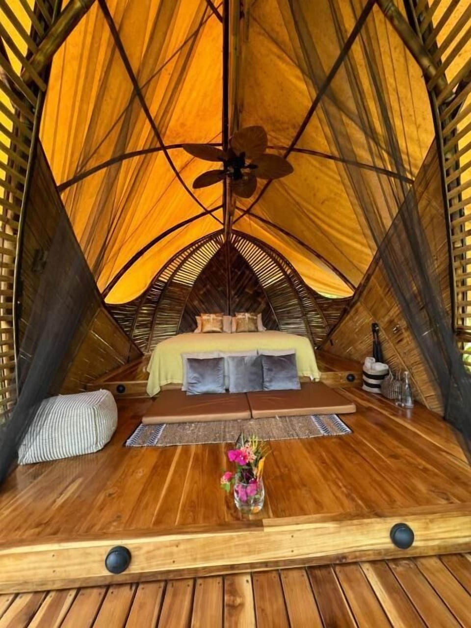 Design Bungalow, 1 King Bed, Balcony, Garden View | Premium bedding, individually decorated, laptop workspace, free WiFi
