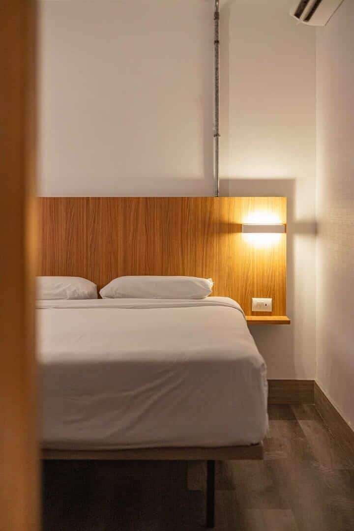 Free WiFi, bed sheets