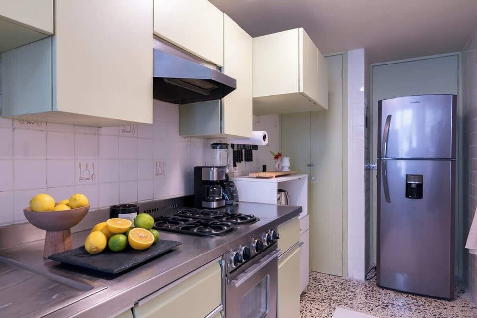 Experience the delight of culinary creations in our fully equipped kitchen, complete with essential supplies like coffee, oil, salt, pepper, and tea. Unleash your inner chef and savor every moment of preparing delicious meals with ease. 

