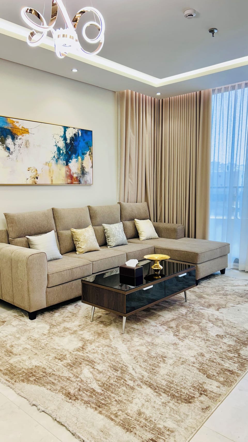 Luxury Apartment, Balcony | Living area