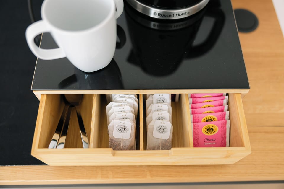 Triple Room, Mountain View | Coffee and/or coffee maker
