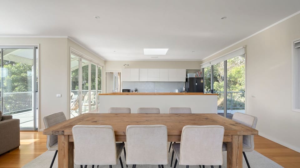 Shared meals with beautiful bushland views