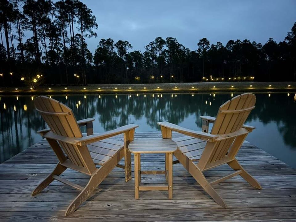 Water + Woods – Unique Treehouse Retreat in Gulf Shores