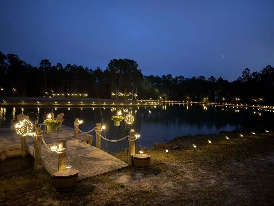 Water + Woods – Unique Treehouse Retreat in Gulf Shores