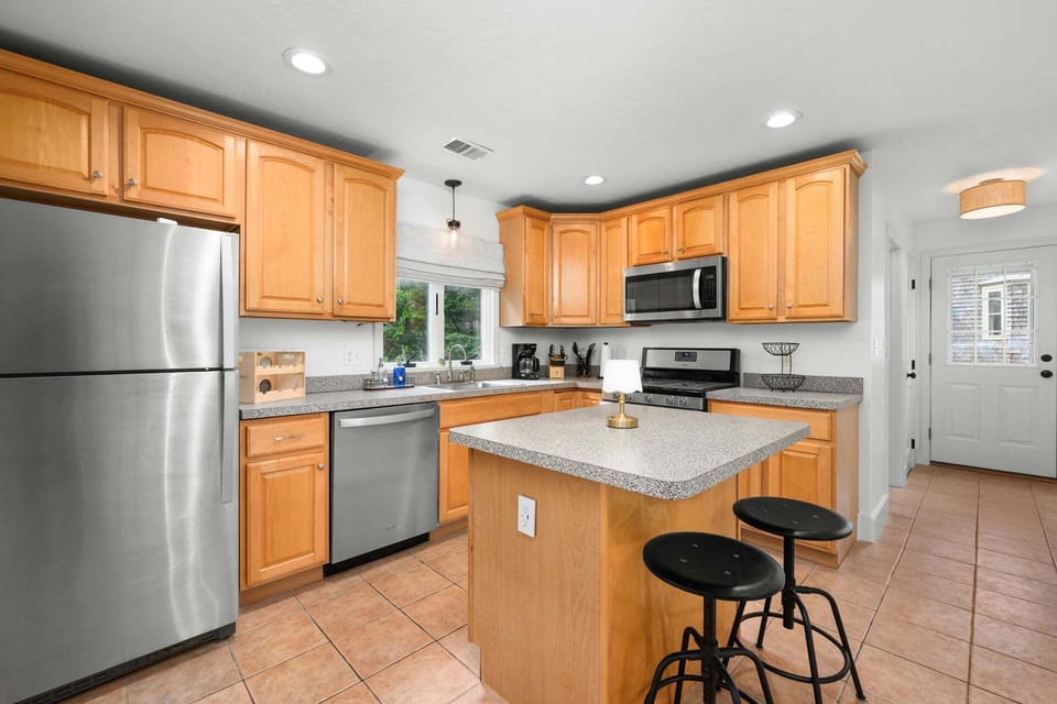 Fully equipped kitchen