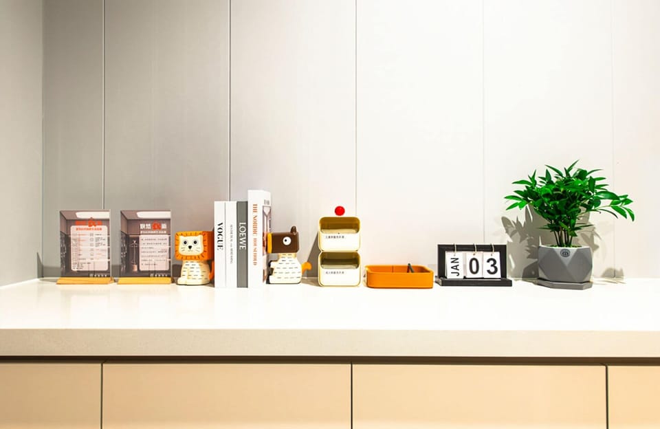Concierge desk