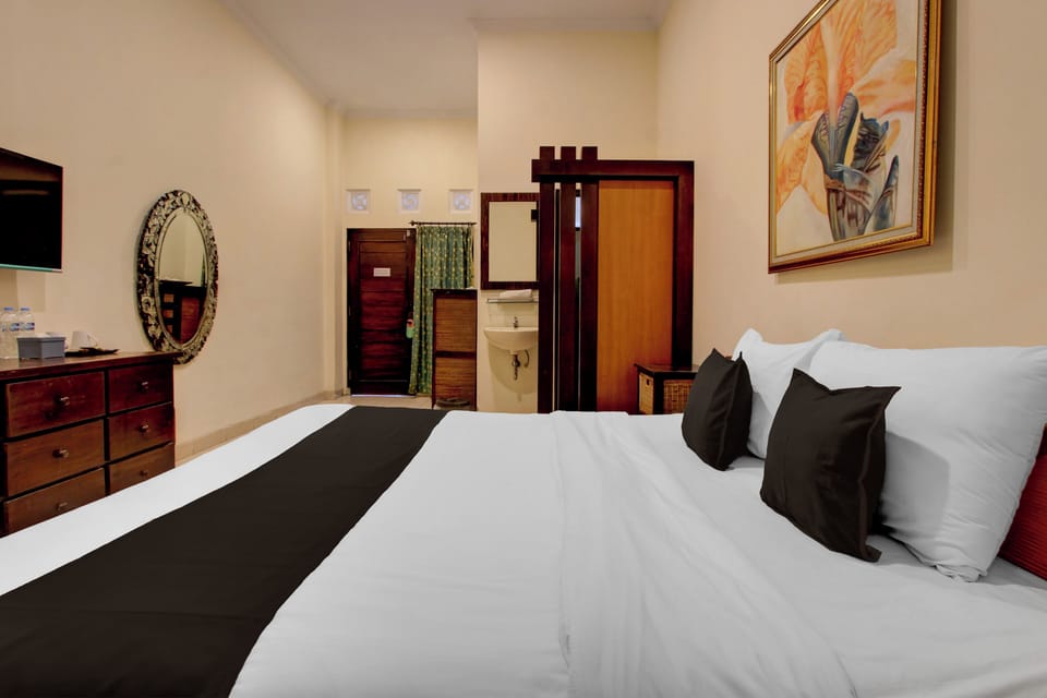 Deluxe Double Room | Laptop workspace, free WiFi, bed sheets