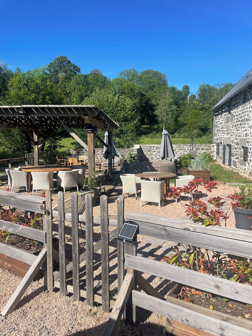 Outdoor dining