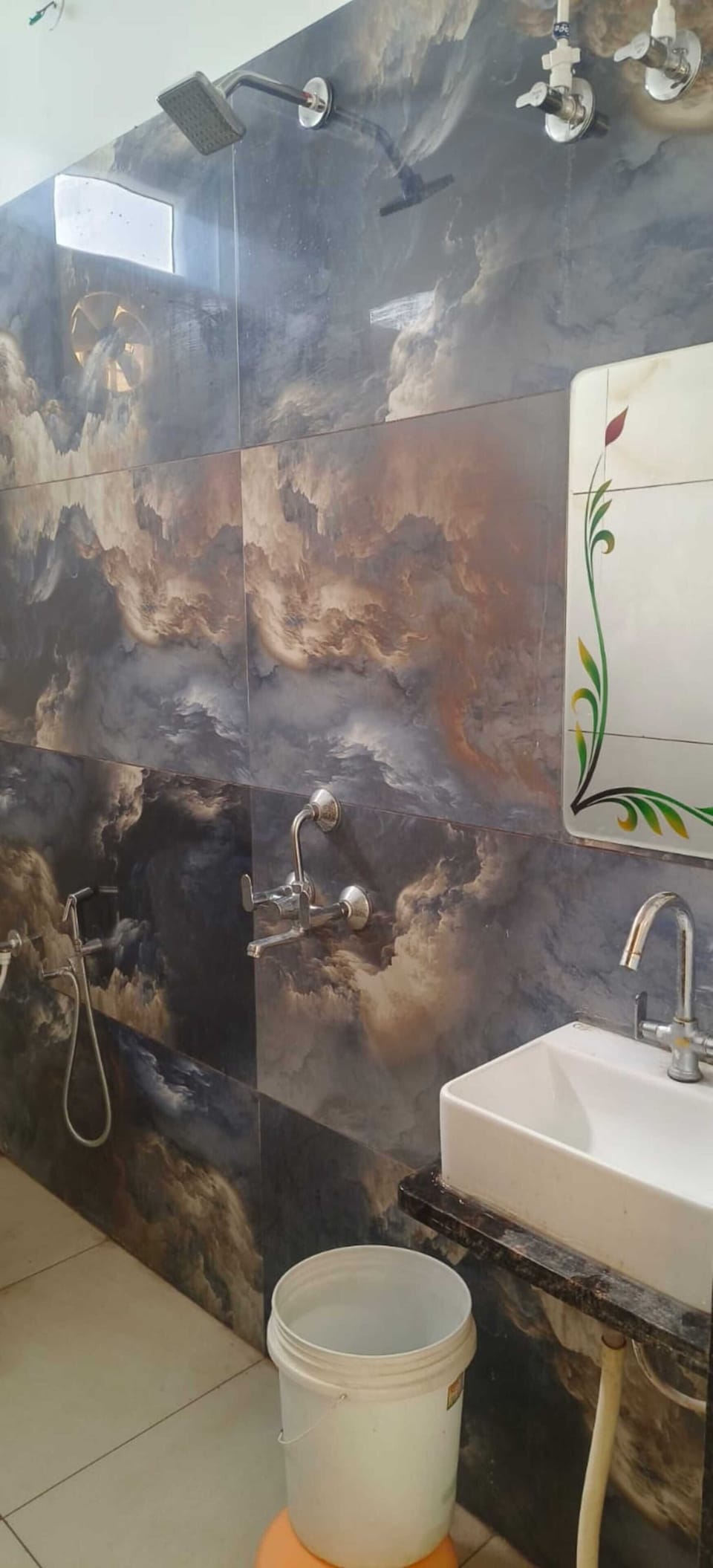 Standard Room | Bathroom