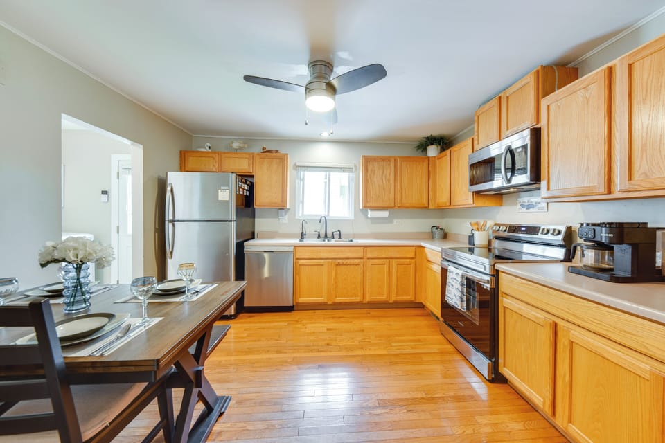 Dining Table | Kitchen