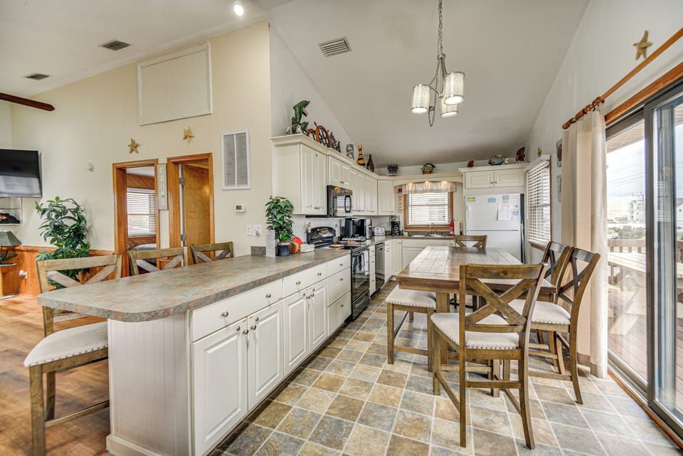Kitchen | 2nd Floor