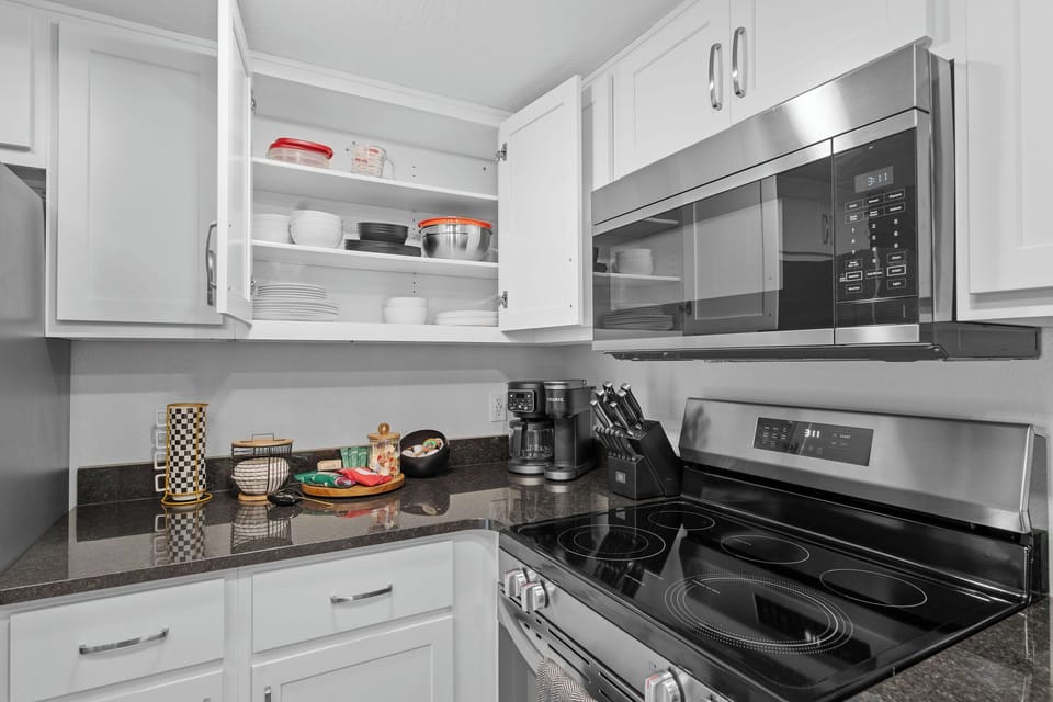 Extensive coffee bar with a variety of options to start your day.