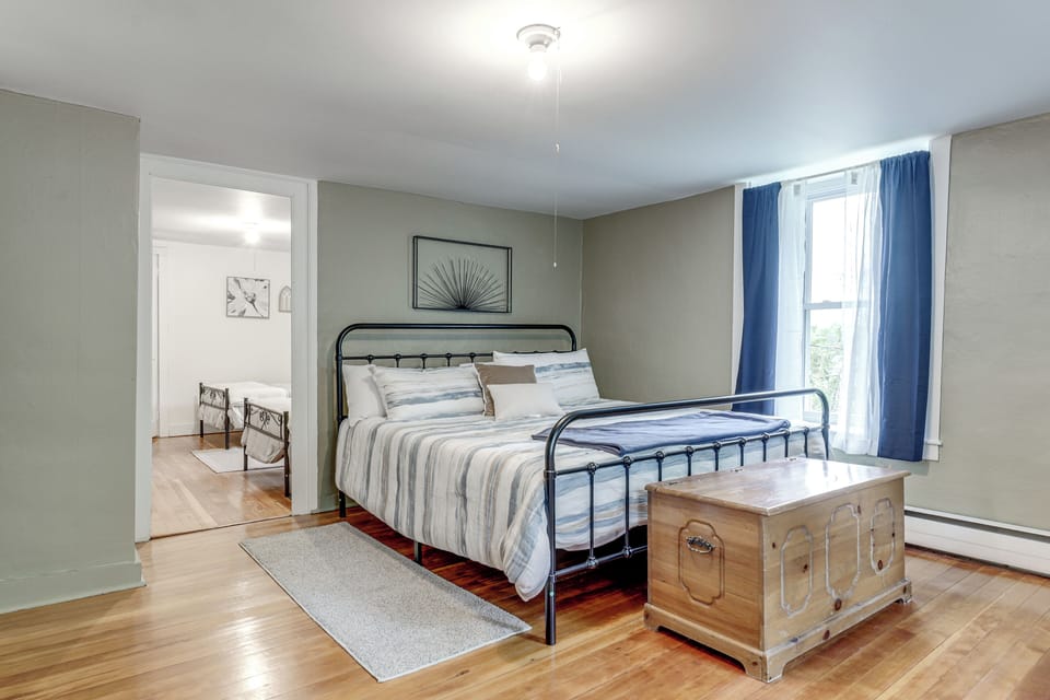 Bedroom 1 | Queen Bed | 2nd Floor