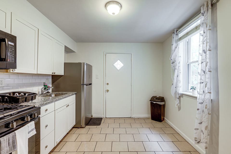 Kitchen | Main Floor
