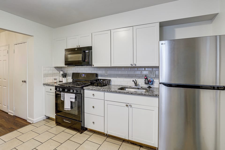 Kitchen | Main Floor