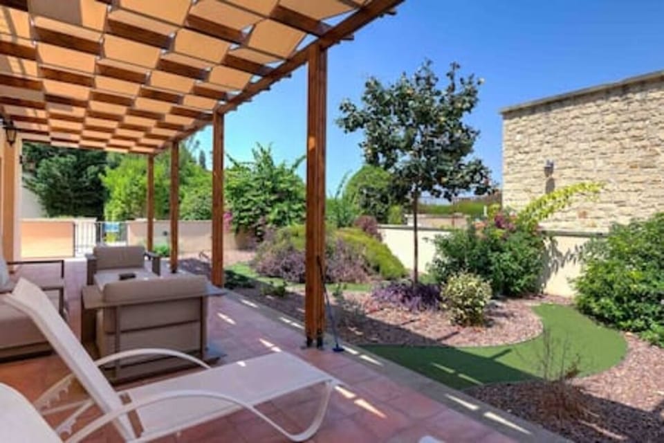Patio, Terrace