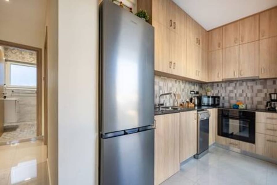 Kitchen or kitchenette, Kitchen