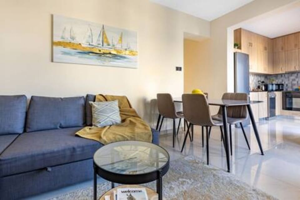Living room, Dining room