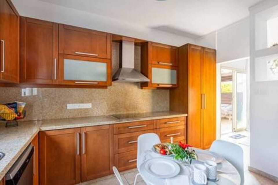 Kitchen, Kitchen or kitchenette