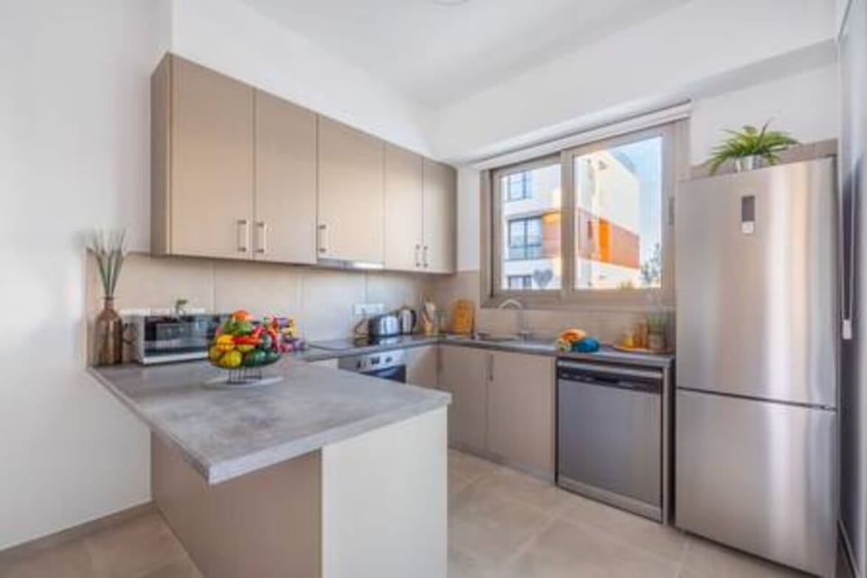 Kitchen or kitchenette, Kitchen