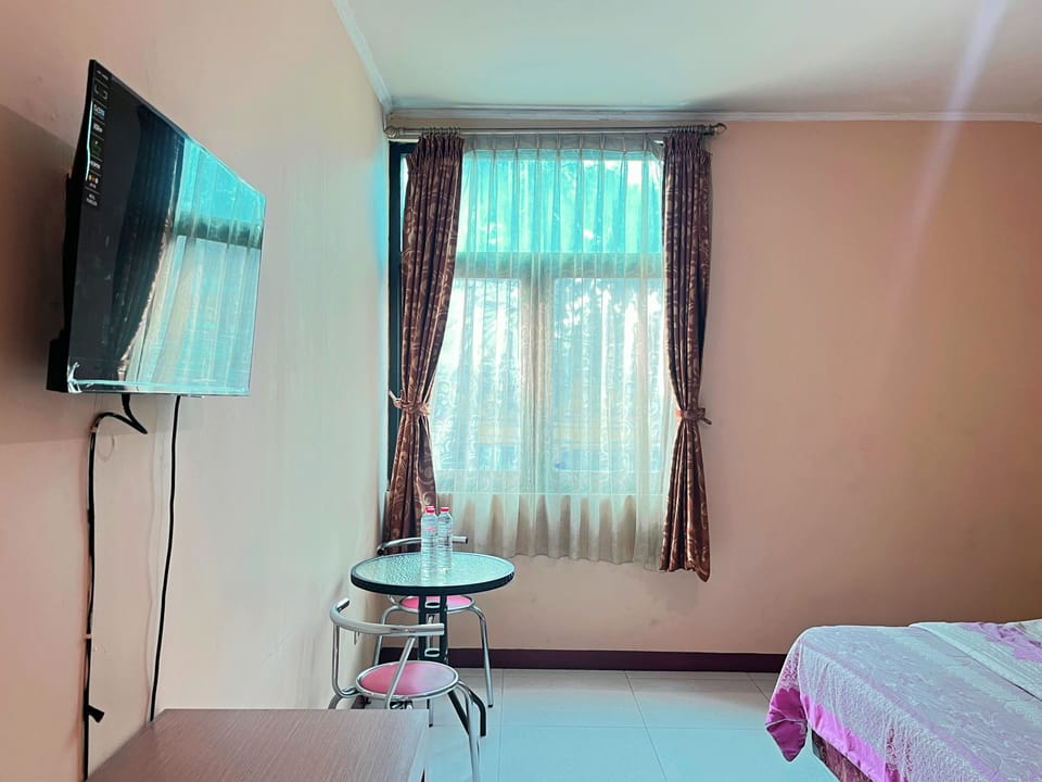 Family Room | Free WiFi, bed sheets